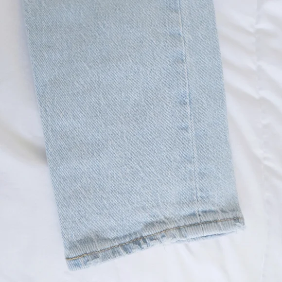 Levi's Light Wash High Rise Wedgie Skinny Ankle Jeans ✨️LIKE NEW✨️ - Picture 4 of 16